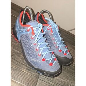 Salewa Firetail EVO Hiking Shoe Womens Sz 7 Blue Jeans/Poppy Red 63314/8602. E-7